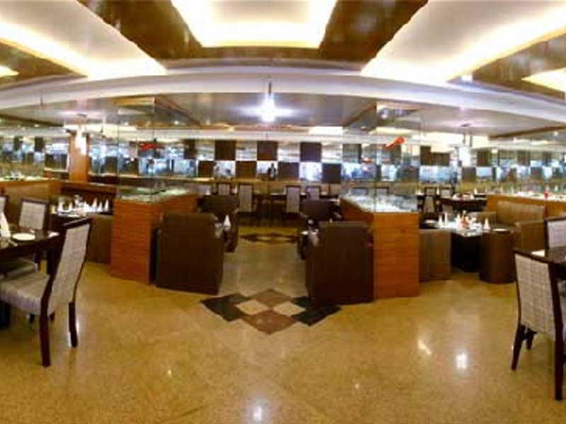 The Grand Hotel Bizzotel Gurgaon Exterior foto